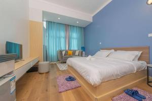 Lovely Condomnium on 10th floor