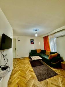 Kavtaradze Street Apartment