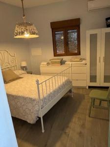 Villa Mandrés. Casa con jardín y piscina. Proximo a Puy Du Fou.