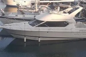 Beautiful boat on the Isle of Wight - 伍顿大桥