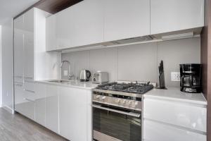 Rincon Hill 1BR w WD Gym Pool nr Tech HQs SFO-787