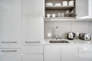 Rincon Hill 1BR w WD Gym Pool nr Tech HQs SFO-787