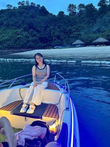 Cano cao tốc Du lịch tham quan ngắm cảnh vịnh Hạ Long