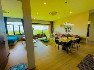 Saradise Kuching Echelon Luxury Condo 3R2B-2Cpark- H Floor Balcony Corner Unit Facing Airport - Kampong Sungai Langir