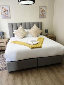 Exclusive Stays @ Reas Oceanic Hotels