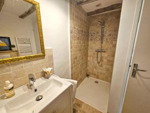 Maisons de vacances La Crocherie : Gite des Elfes - Free Wifi & Smart TV : photos des chambres