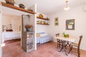 Santolìo Country Retreat - Relax in Masseria Siciliana con Giardino e Vista