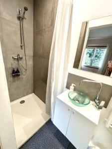 Maison Familiale 3 Chambres, 3 Salle de Bain, Proche RER A - Paris - Disney