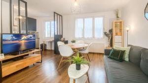 Homey Hanna - Parking, Centre-ville, Proche Genève - Ubytování bez kategorie ve městě Annemasse