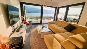 Luxury Beach Apartment Adria with Private Pool and Sea View