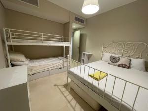 Sea view with free beach access one bedroom apartment , Mangroovy-Gouna