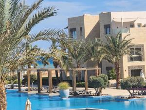 Sea view with free beach access one bedroom apartment , Mangroovy-Gouna