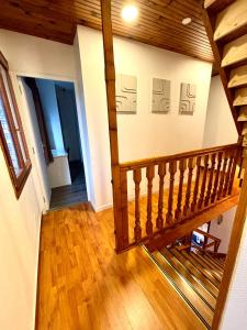 Maison Familiale 3 Chambres, 3 Salle de Bain, Proche RER A - Paris - Disney