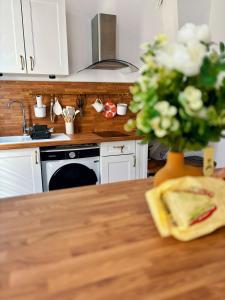 Confort et style en plein Marseille Type 2