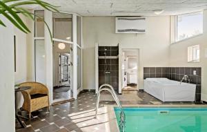 Gorgeous Home In Væggerløse With Sauna