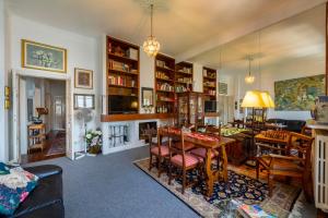 Elegante Rifugio sul Lago by Wonderful Italy