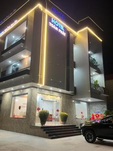 Khách Sạn Toàn Phát Dốc Lếch