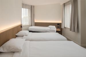 Comfort Triple Room room in Best Western Hotel Chamade