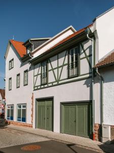 Eckhaus - Wohnen auf Zeit