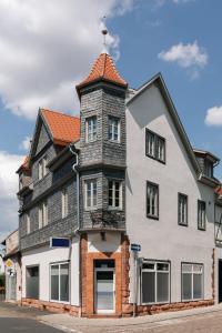 Eckhaus - Wohnen auf Zeit