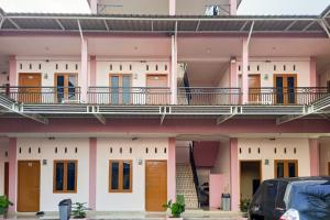 RedDoorz Syariah near JBC Jambi