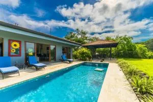 Casa Tranquilo 26B - Beautiful Home With A Private Pool - Zopilote