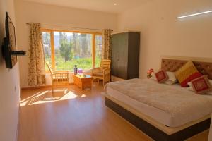 Gyalus Residency