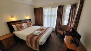 Standard Double Room room in Heathlands Hotel