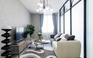 Grand Riverside Aparment 4Brs 5 Beds near D1