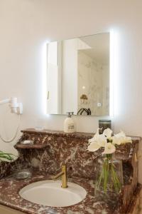 B&B / Chambres d'hotes LA SUITE de NOTRE DAME au pied du CHATEAU FORT : photos des chambres