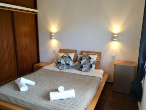 Apart 1 quarto 350m praia Olhos de Água, H