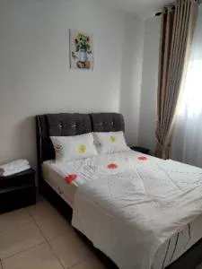 Pleasant Homestay 3 Bedroom stay near KLIA airport with pool and gym - Kampong Bekoh