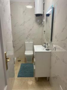 Room in 4 bedroom penthouse with stunning patio