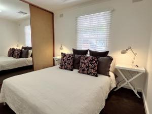 Cozy Lovely flat 3km to CBD