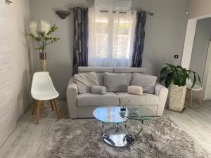 Maison, hauteur de Nimes