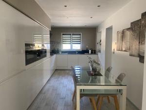 Villas Maison, hauteur de Nimes : Villa avec Piscine Privée