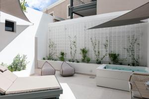 Porta Suites
