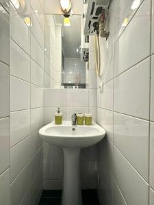 ApartPoltava, Однокімнатні апартаменти з КУТОВОЮ ВАННОЮ, біля Краєзнавчого музею, АРТ кафе Кавун