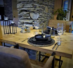 Cozy Forest Wellness Suite