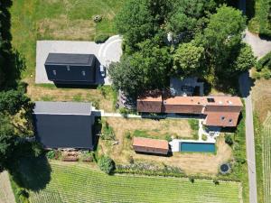 Schuurloft Hof ten Bogaerde met biozwembad, veldzicht & uilennest