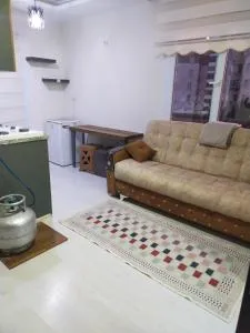 Adenaz 1 Apart - 基兹卡雷斯