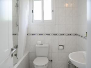 Resitour - Limnaria Gardens Apartments