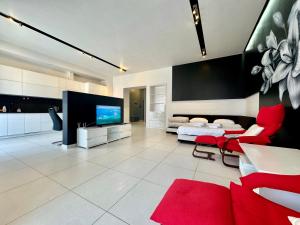 ApartPoltava Дизайнерська студія в ЕЛІТНІЙ новобудові розкішна ВАННА, Сонячний парк