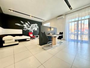 ApartPoltava Дизайнерська студія в ЕЛІТНІЙ новобудові розкішна ВАННА, Сонячний парк