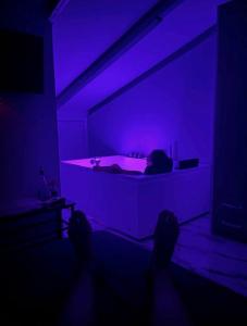 King Room with Spa Bath