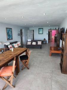 Casa Rosa 2 bedroom beach fronted home with private pool