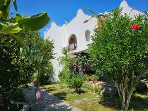 Villa Abay Derbent with a pool near Marina and the beach - Gürece