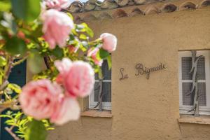Villas Superbe villa provencale climatisee, piscine et jardin a Mougins Village : photos des chambres