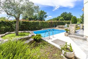 Villa Sole Istria near Pula for 7 people with jacuzzi and children playground