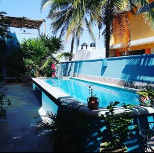 Courtyard family room